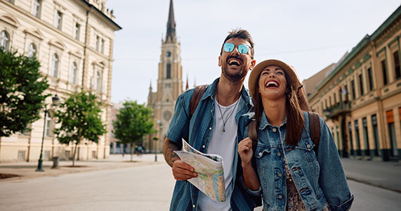 couple traveling on incentive trip